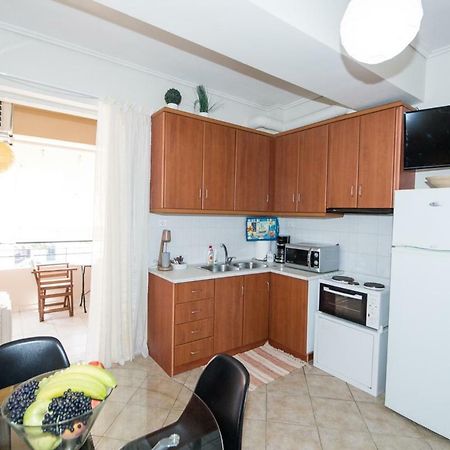 A Beautifull 2Nd Floor Apartment Close To The Port Kalamata Exterior foto