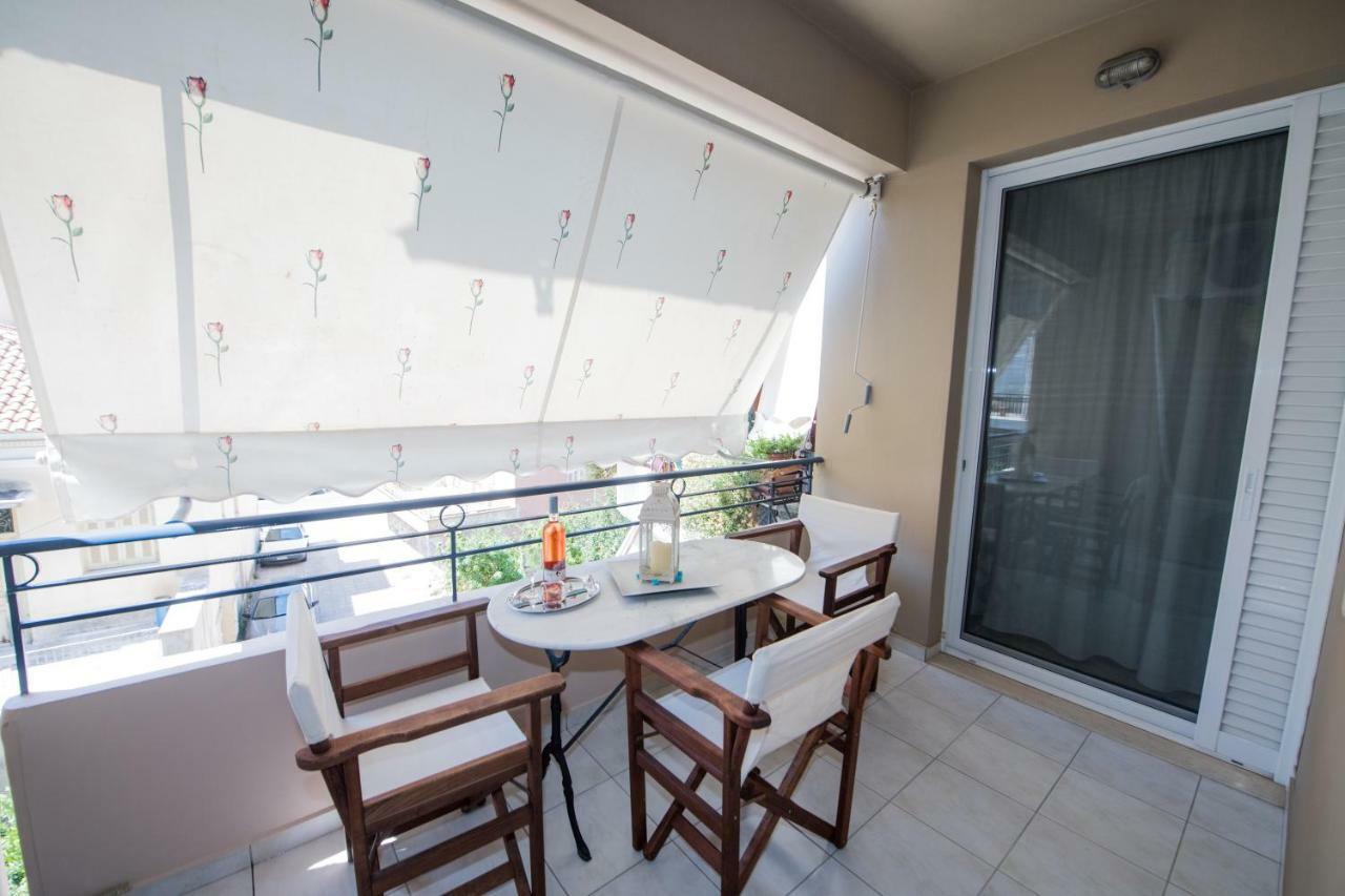 A Beautifull 2Nd Floor Apartment Close To The Port Kalamata Exterior foto
